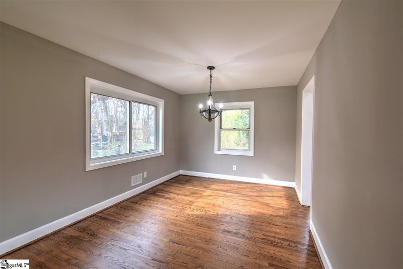 Property image 4 at 306 Thornwood Drive, Taylors, SC 29687