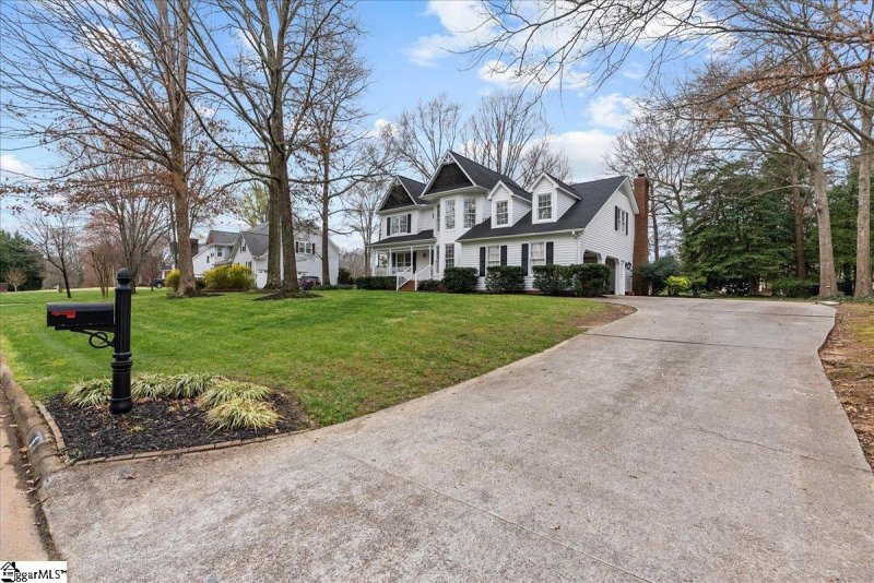 Property image 2 at 9 Linkside Lane, Taylors, SC 29687