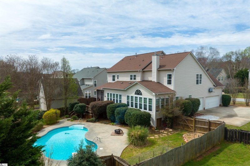 Property image 3 at 108 Pond Terrace Lane, Simpsonville, SC 29681-3638