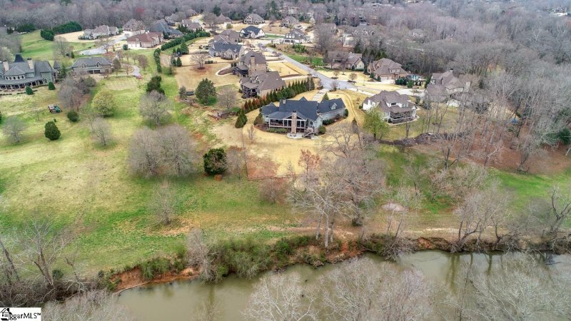 Property image 2 at 212 Tugaloo Court, Piedmont, SC 29673-6758