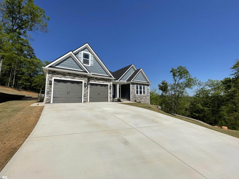 Property image 2 at 416 Navajo Court, Marietta, SC 29661