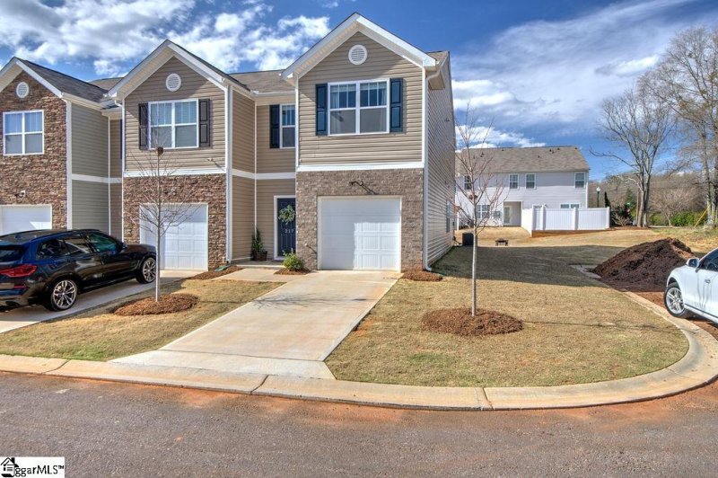 217 Southridge Court