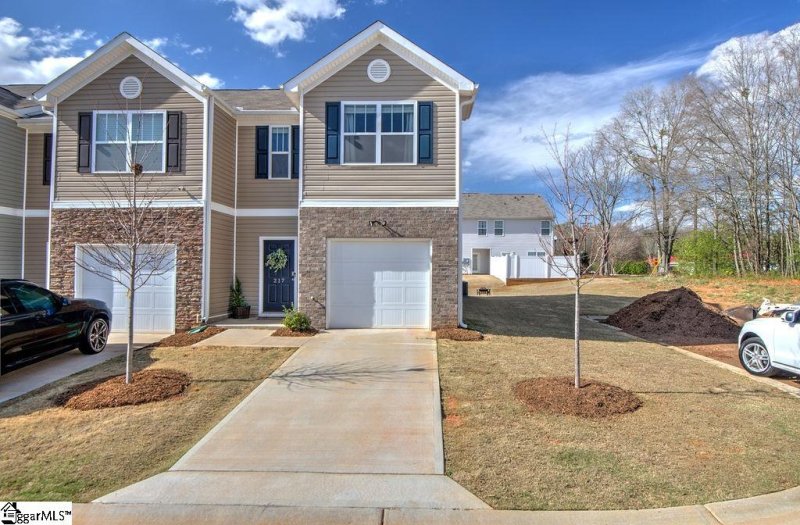Property image 2 at 217 Southridge Court, Easley, SC 29642