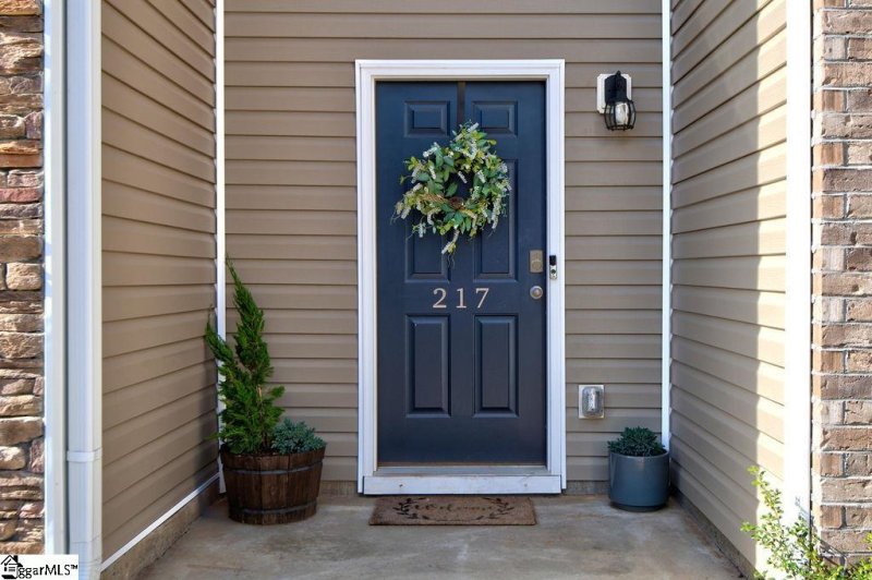 Property image 3 at 217 Southridge Court, Easley, SC 29642