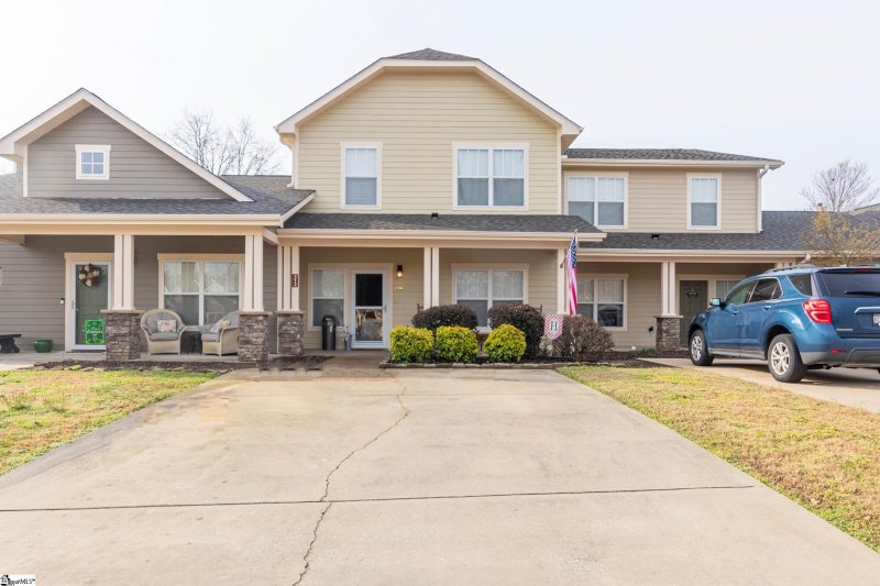 Property image 2 at 312 SHALLOW Drive, Taylors, SC 29687