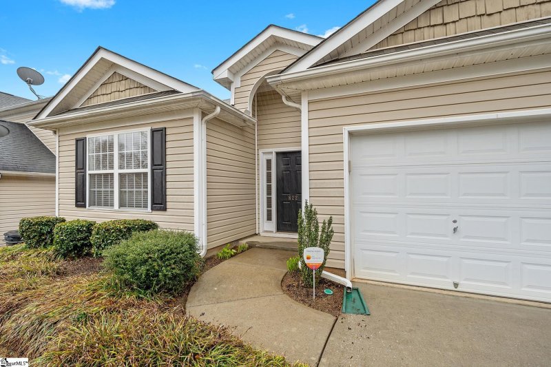 Property image 2 at 822 Terrace Creek Drive, Duncan, SC 29334