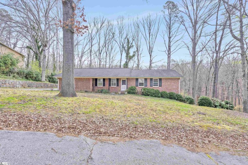 Property image 2 at 115 S Folkshire Court, Greenville, SC 29611