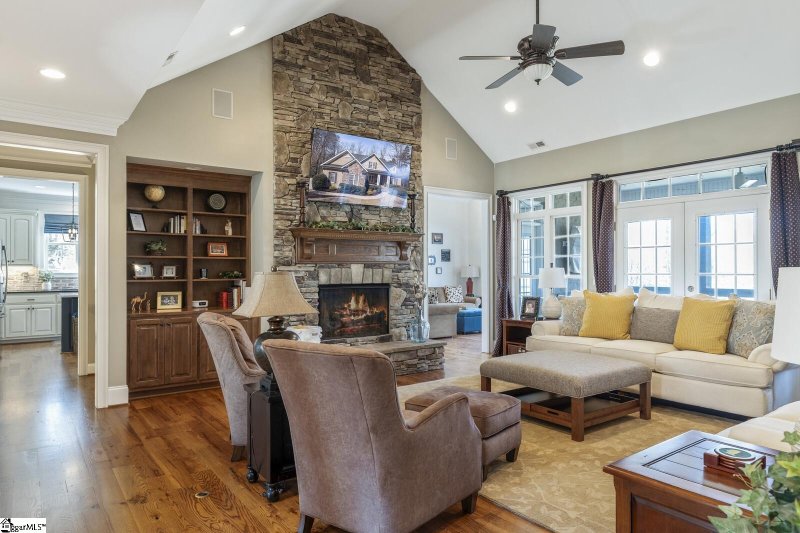 Property image 5 at 130 Walnut Creek Way, Greenville, SC 29611