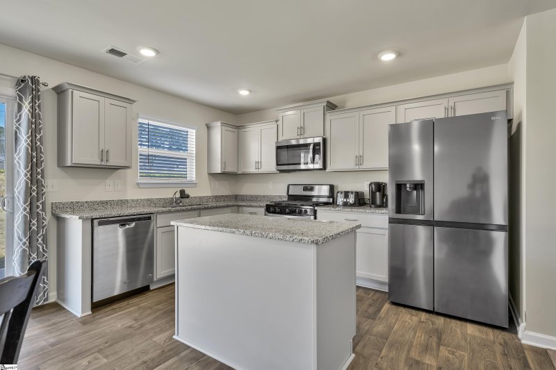 Property image 5 at 136 Poplarville Drive, Piedmont, SC 29673