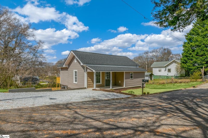 Property image 3 at 402 Hill Street, Easley, SC 29640