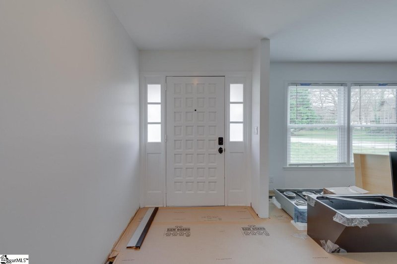 Property image 4 at 107 Gilder Creek Drive, Greenville, SC 29607