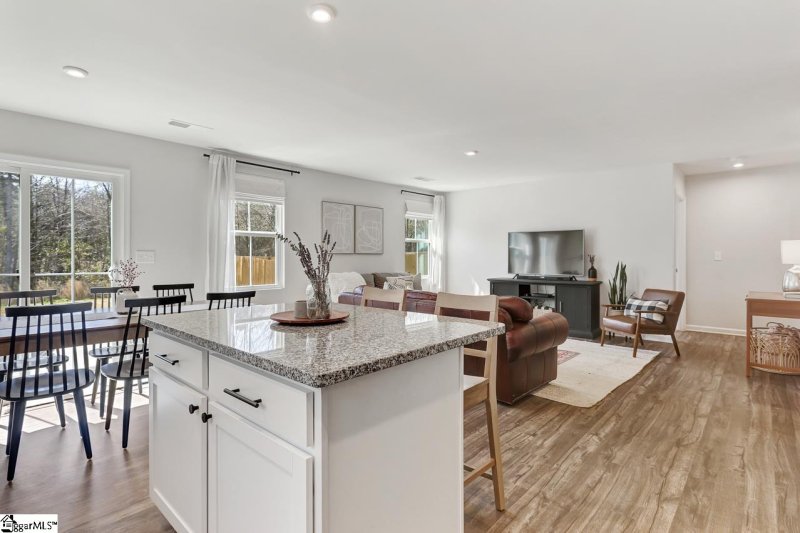 Property image 5 at 104 Barrington Creek Road, Piedmont, SC 29673