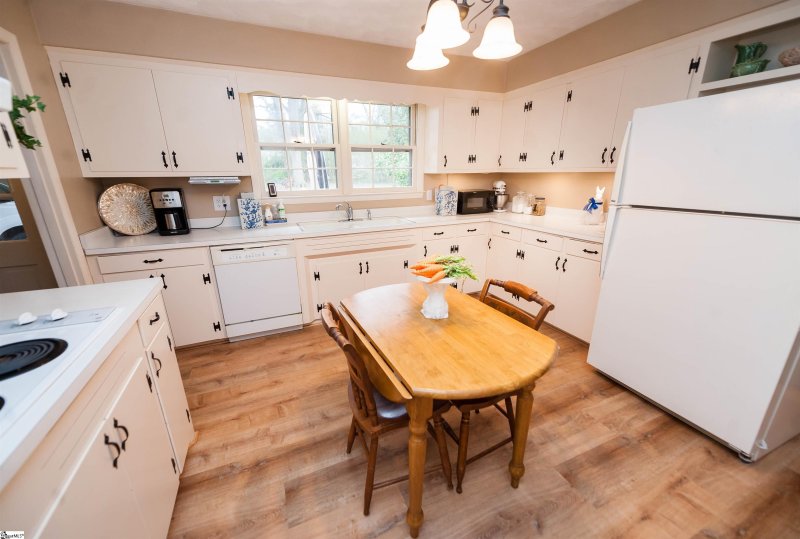 Property image 2 at 105 Thunderbird Place, Spartanburg, SC 29307