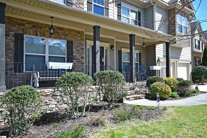 Property image 2 at 15 Seashell Court, Simpsonville, SC 29681