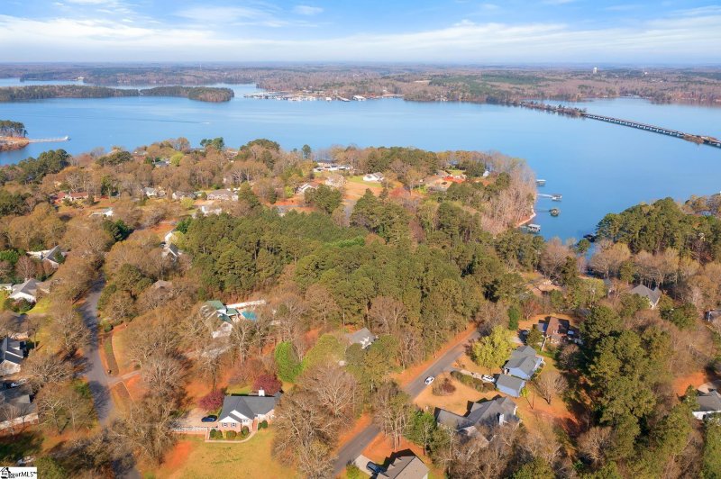 Property image 4 at 703 Club Drive, Anderson, SC 29626