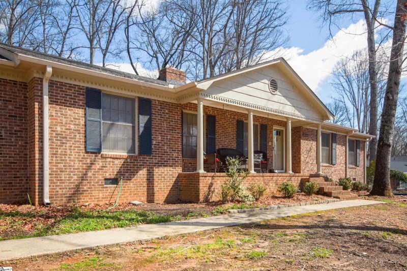 Property image 2 at 106 Old Mill Road, Taylors, SC 29687