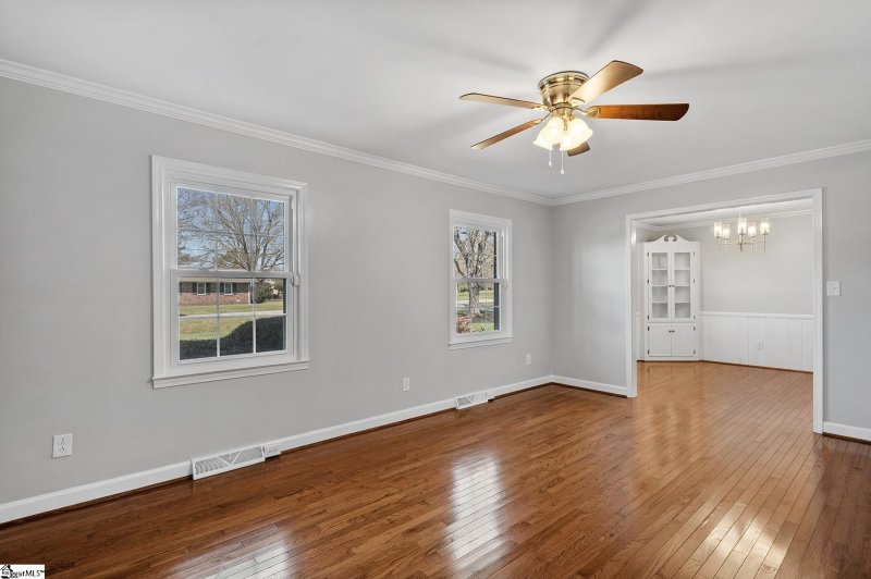 Property image 5 at 106 Blakely Avenue, Laurens, SC 29360