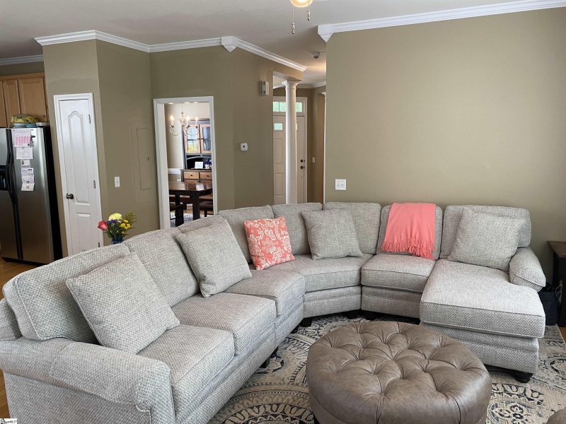 Property image 4 at 128 Chessington Lane, Simpsonville, SC 29681