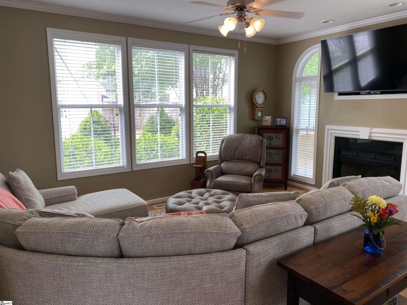 Property image 5 at 128 Chessington Lane, Simpsonville, SC 29681