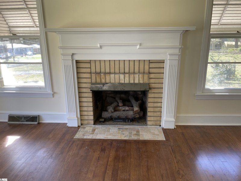 Property image 4 at 2 Tiffany Drive, Taylors, SC 29687