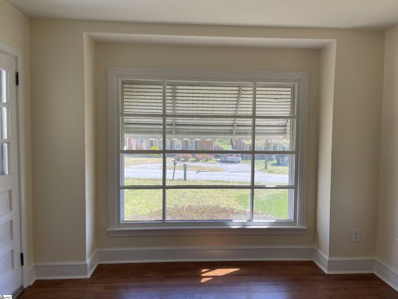 Property image 5 at 2 Tiffany Drive, Taylors, SC 29687