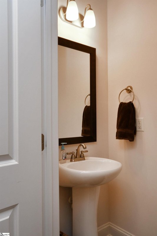 Property image 3 at 113 Hartland Place, Simpsonville, SC 29680