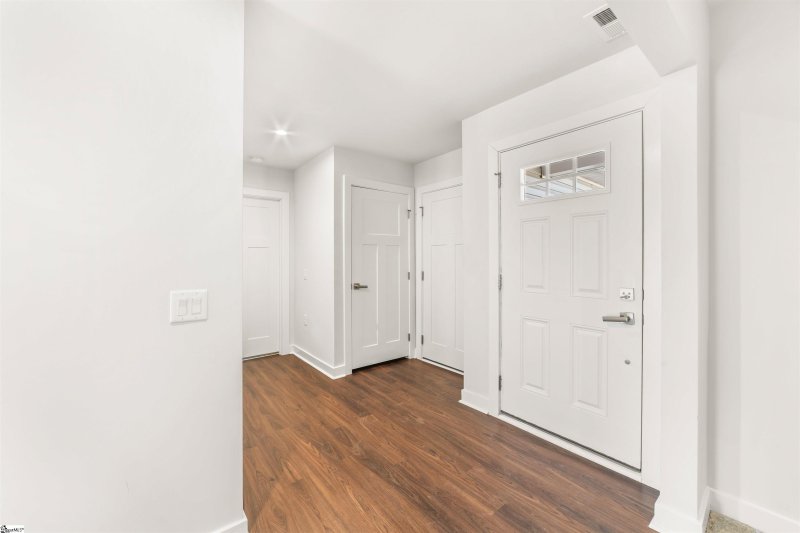 Property image 5 at 815 Shady Oak Court, Boiling Springs, SC 29316