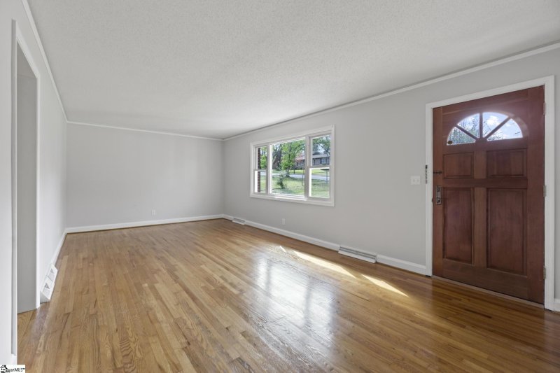 Property image 4 at 115 Hartsville Drive, Taylors, SC 29687