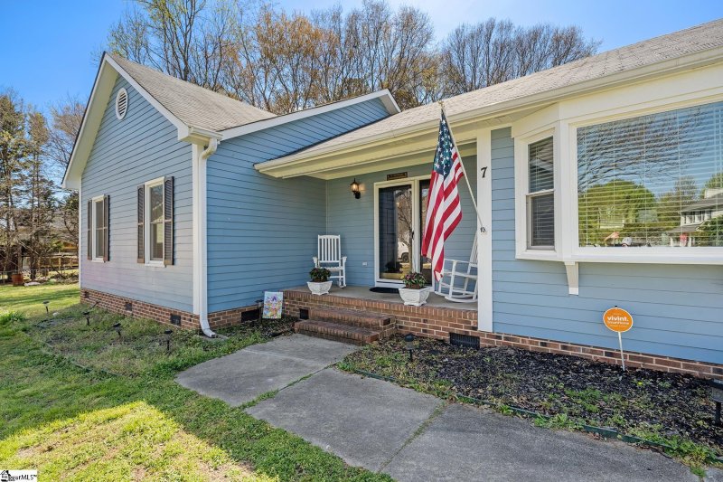 Property image 5 at 7 Belcross Court, Simpsonville, SC 29681