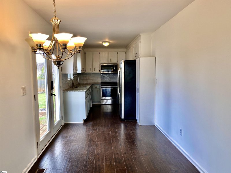 Property image 4 at 324 OConner Court, Greenville, SC 29609