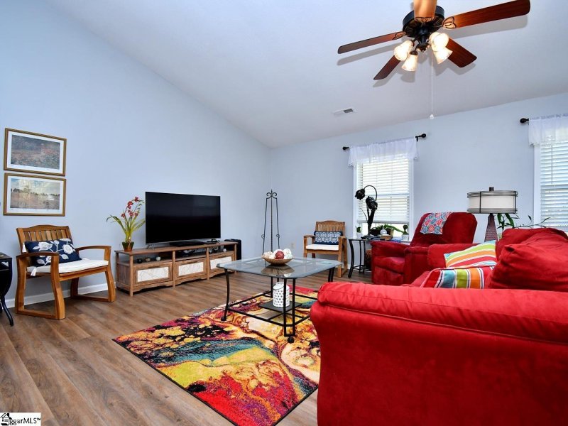 Property image 4 at 303 Packer Court, Greer, SC 29651