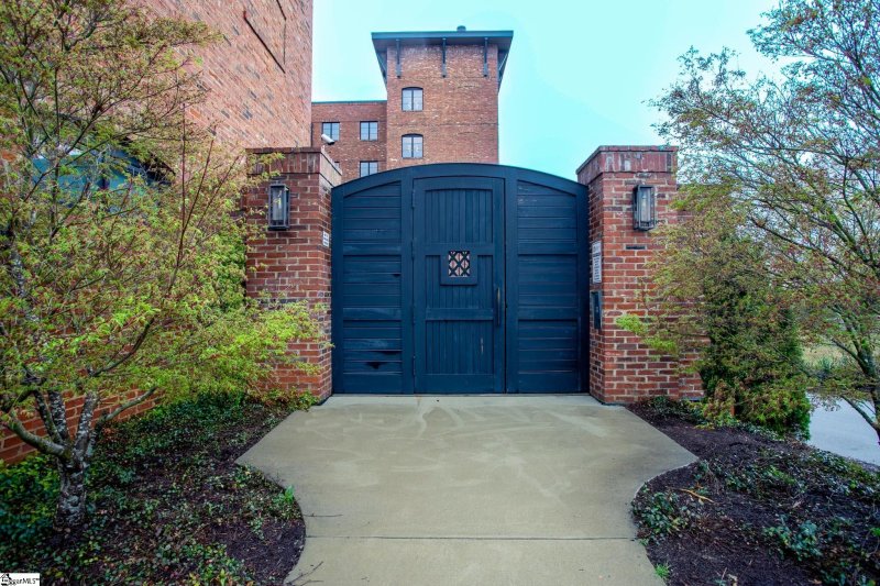 Property image 2 at 110 N Markley Street, Greenville, SC 29601