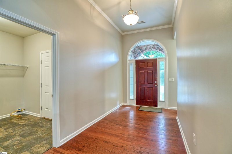 Property image 2 at 301 Lutsen Drive, Easley, SC 29642