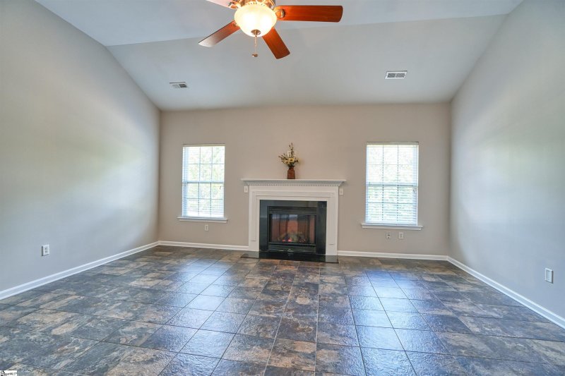 Property image 3 at 301 Lutsen Drive, Easley, SC 29642