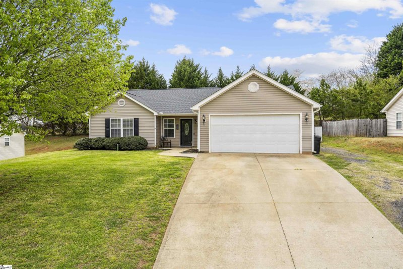 Property image 2 at 233 Lenhardt Road, Easley, SC 29640