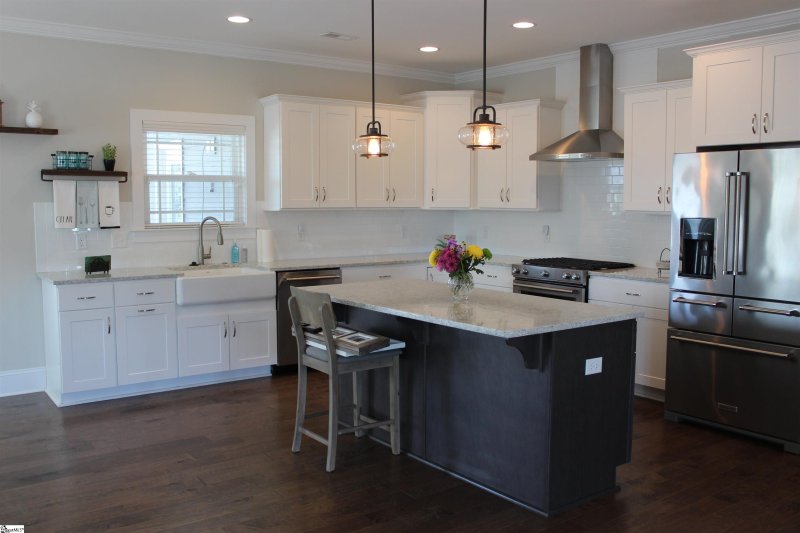 Property image 3 at 100 Kirklen Lane, Taylors, SC 29687