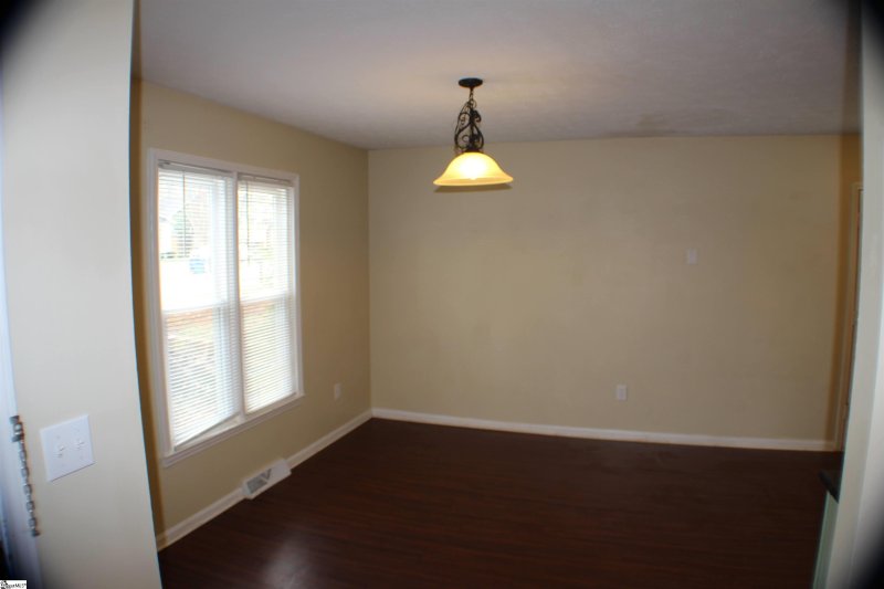 Property image 3 at 17 Brookdale Avenue, Greenville, SC 29607