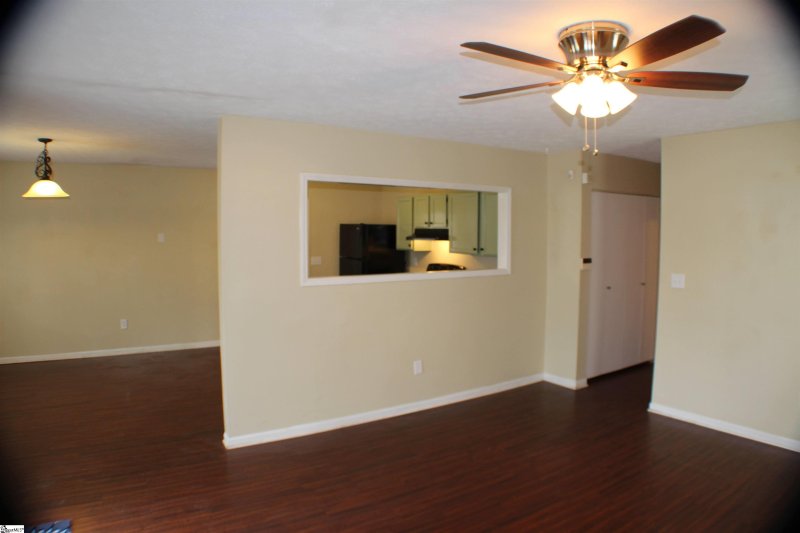 Property image 4 at 17 Brookdale Avenue, Greenville, SC 29607