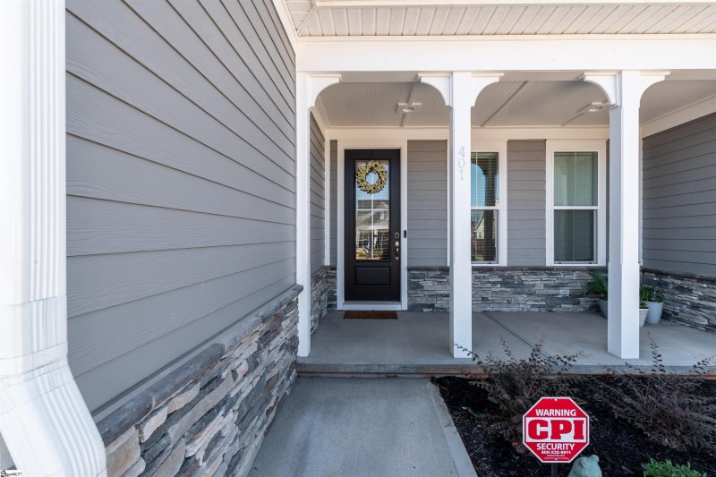 Property image 2 at 401 Nebbiolo Lane, Simpsonville, SC 29681