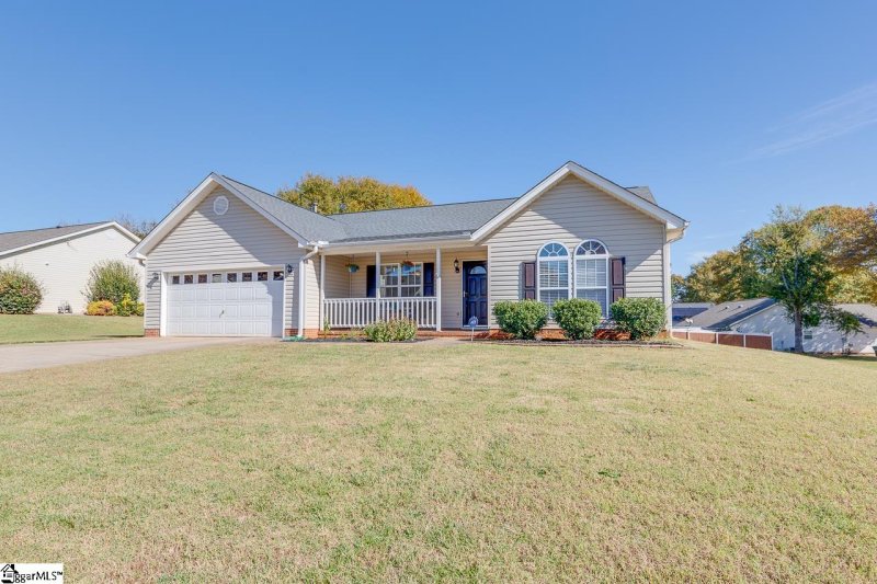 Property image 2 at 4 Georgia Belle Lane, Greer, SC 29650