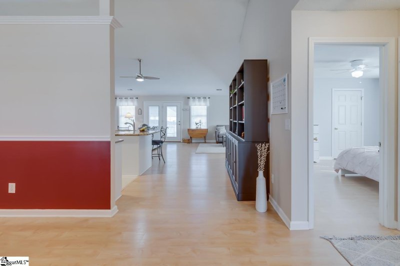 Property image 4 at 4 Georgia Belle Lane, Greer, SC 29650