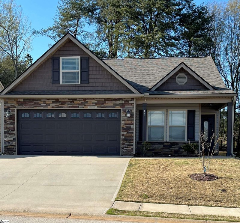 16 Highland Springs Loop