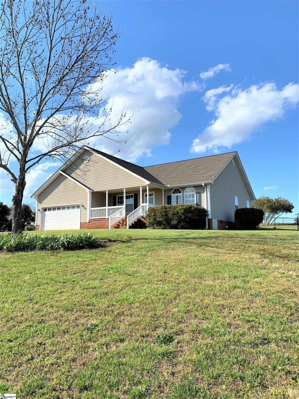 Property image 2 at 233 Campaign Trail, Duncan, SC 29334