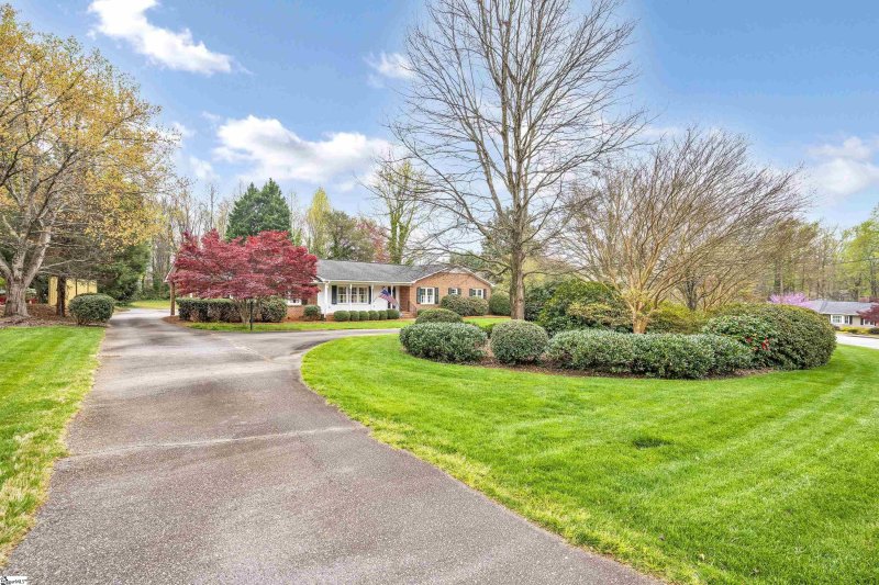 Property image 2 at 219 Stone Lake Drive, Greenville, SC 29609