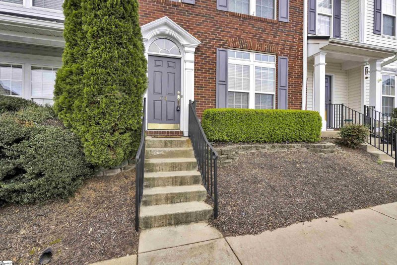Property image 3 at 64 Spring Crossing Circle, Greer, SC 29650