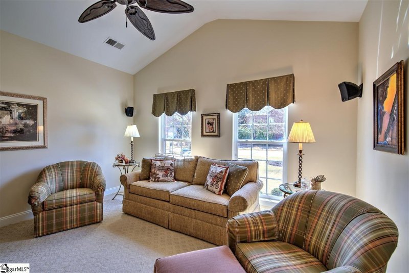 Property image 3 at 201 Highgrove Court, Simpsonville, SC 29681