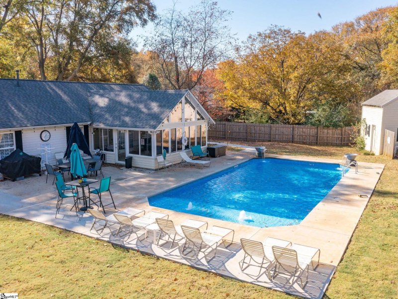 Property image 2 at 100 Gregory Drive, Greer, SC 29650