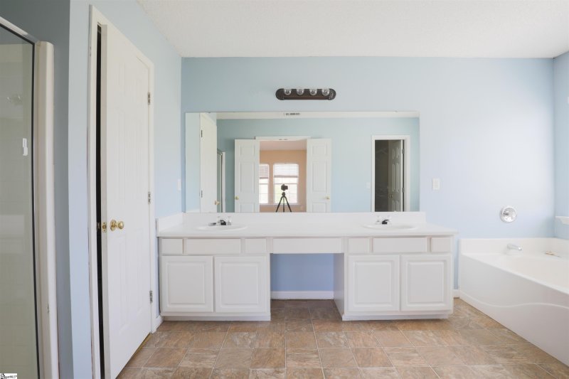 Property image 4 at 5 Eagleston Lane, Simpsonville, SC 29680