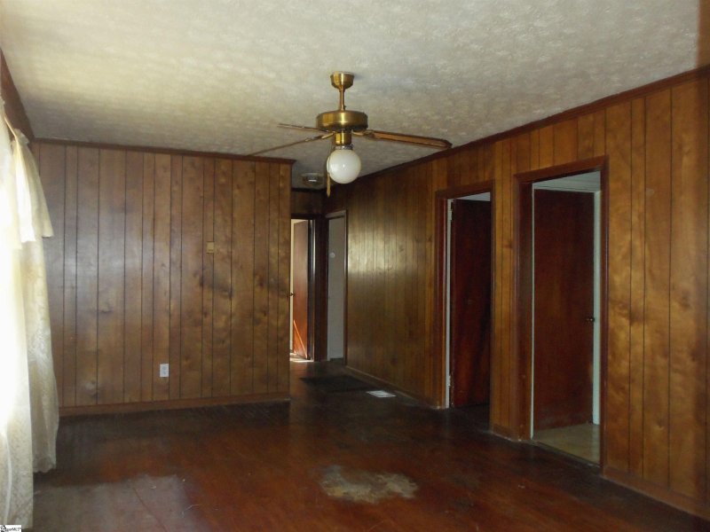 Property image 5 at 24 Circle Drive, Greenville, SC 29617