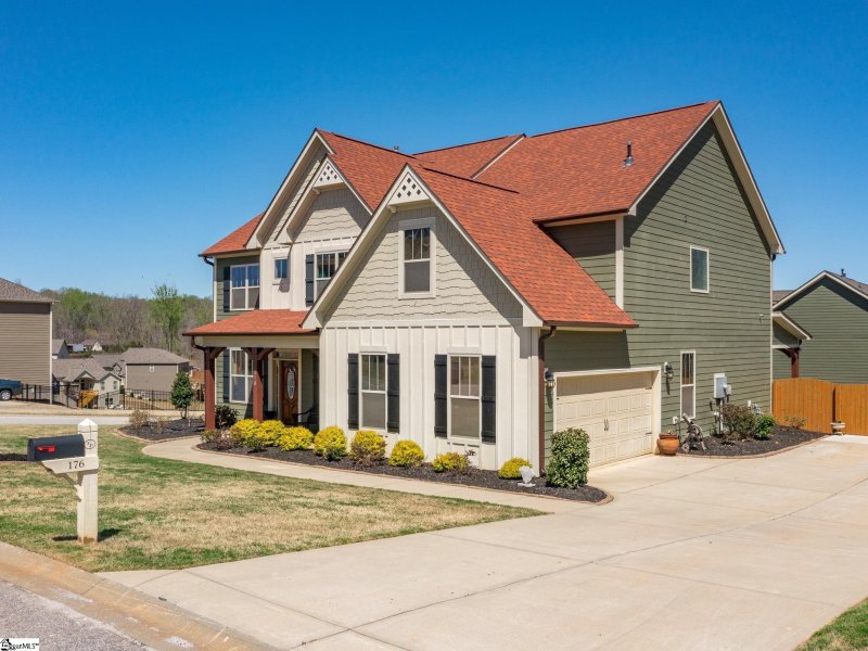 Property image 2 at 176 Sapphire Pointe, Duncan, SC 29334